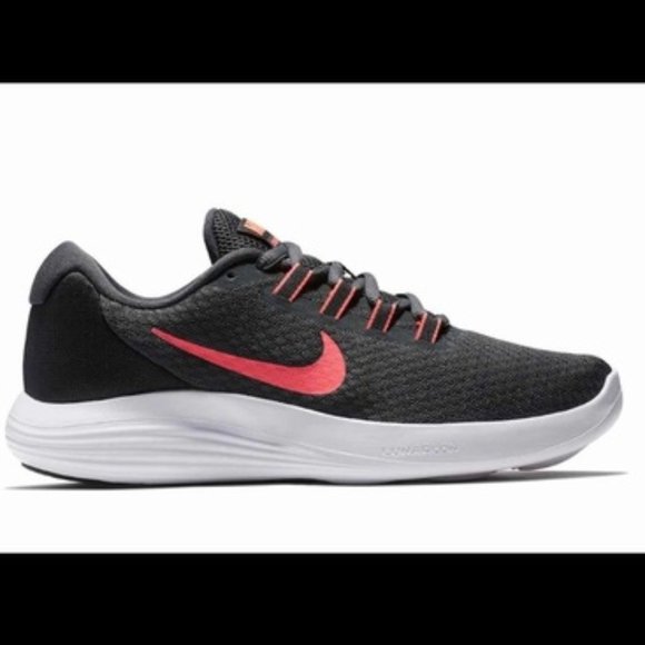 Nike Shoes - Women’s Nike Lunarconverge Size 8.5